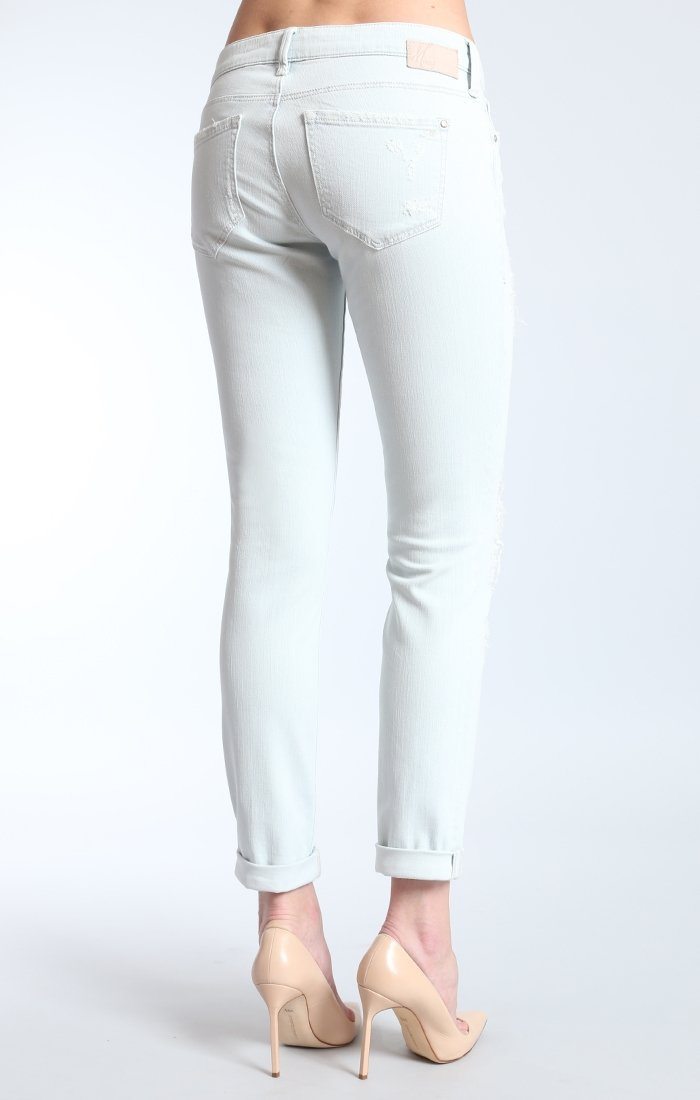 ADA BOYFRIEND IN BLEACHED DESTRUCTED VINTAGE - Mavi Jeans